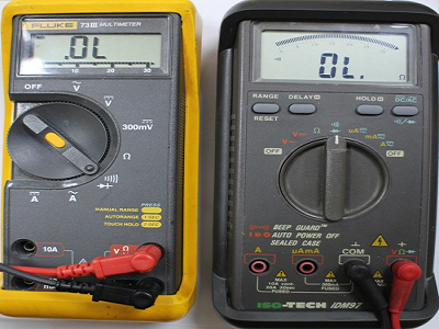 如何使用万用表对温度传感器进行连接故障排除？(图2)