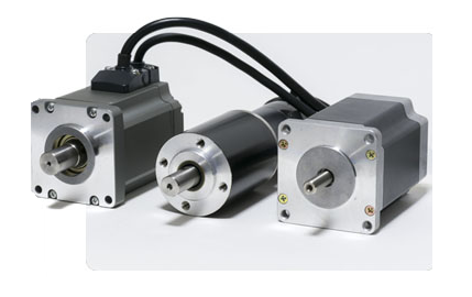 如何控制步进电机实现更精确的机器人运动？(图1)