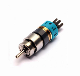 半导体压力传感器的硅膜片一面与压力源直接接触(图1)