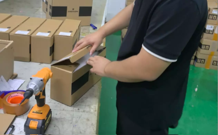 高效组装组合阀并进行检测，确保组合阀的性能和可靠性(图2)